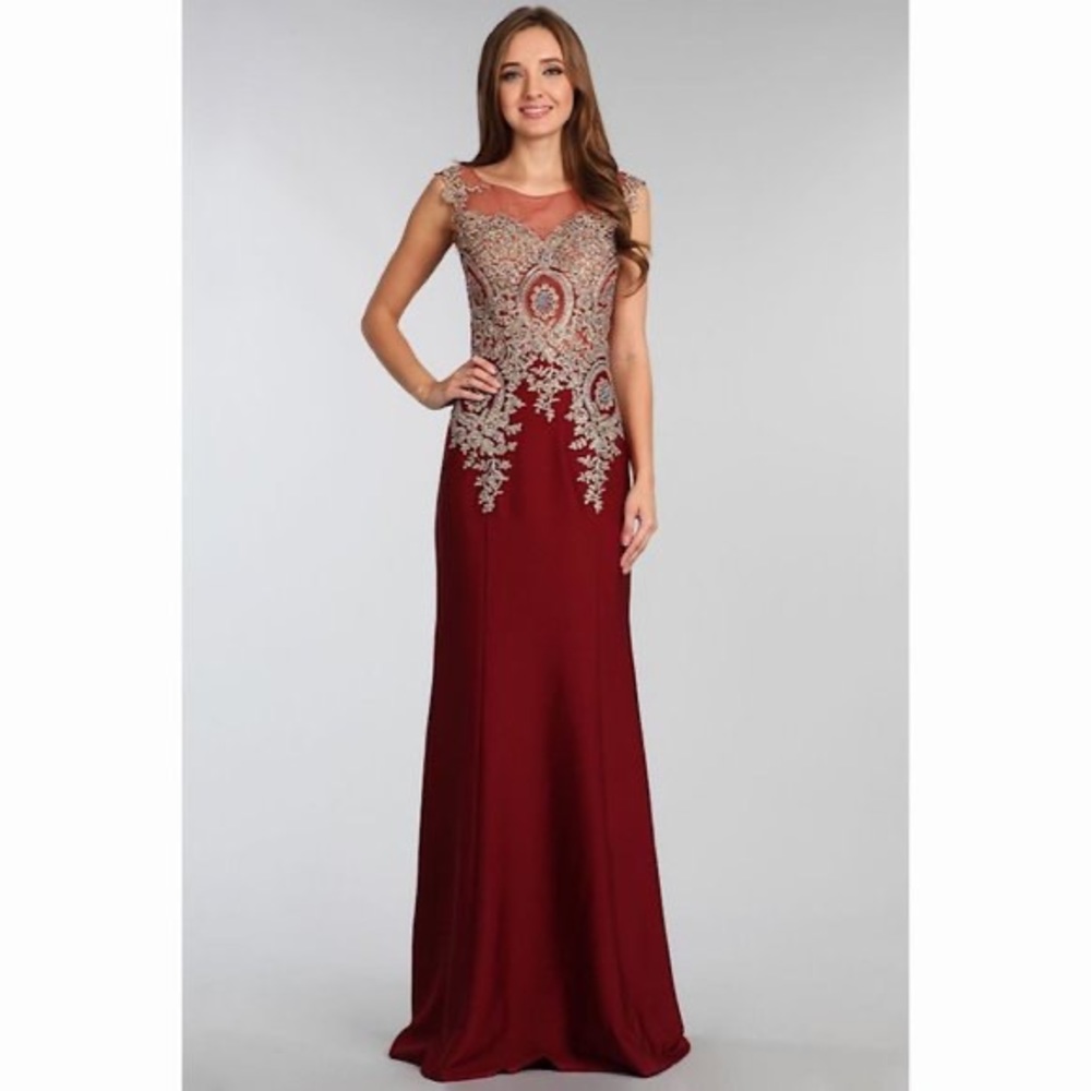 Burgundy gown, gala, prom dress size 6 New see pics for reference and design📍